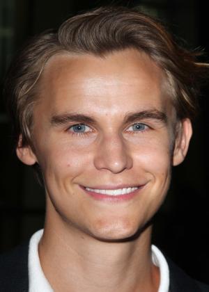 Rhys Wakefield